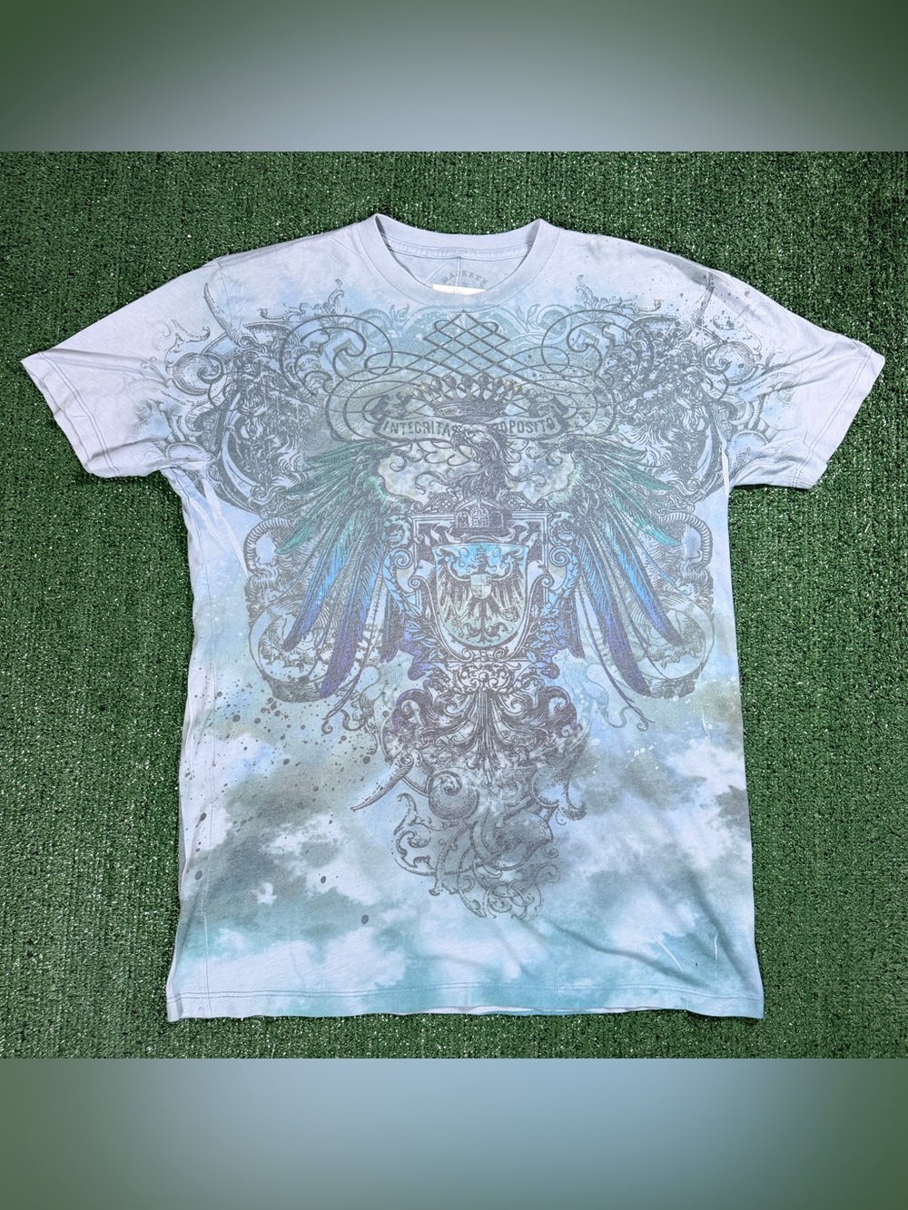 Majesty & Roylaty Vintage Y2K Graphic T-Shirt Size XL Blue Eagle Crest AOP